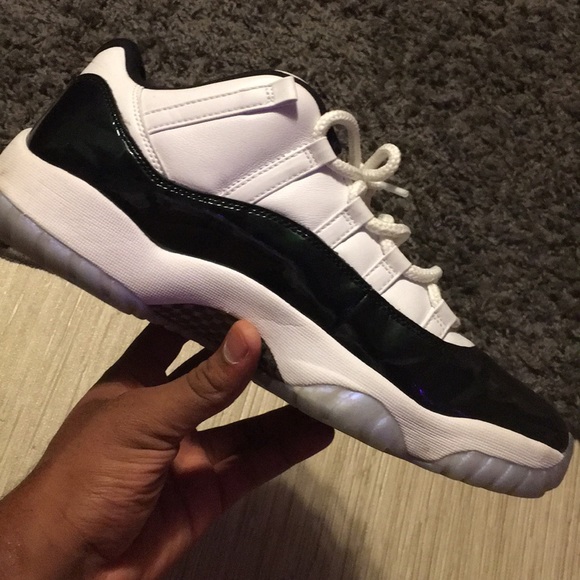 Too small - Picture 4 of 7